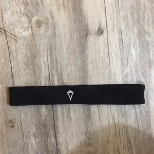 IVIVVA LULULEMON HEADBAND!!!